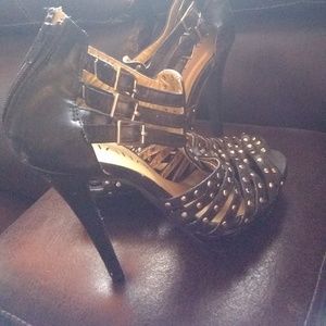 EUC Lillian Black Studded Strappy Heels size 6.5